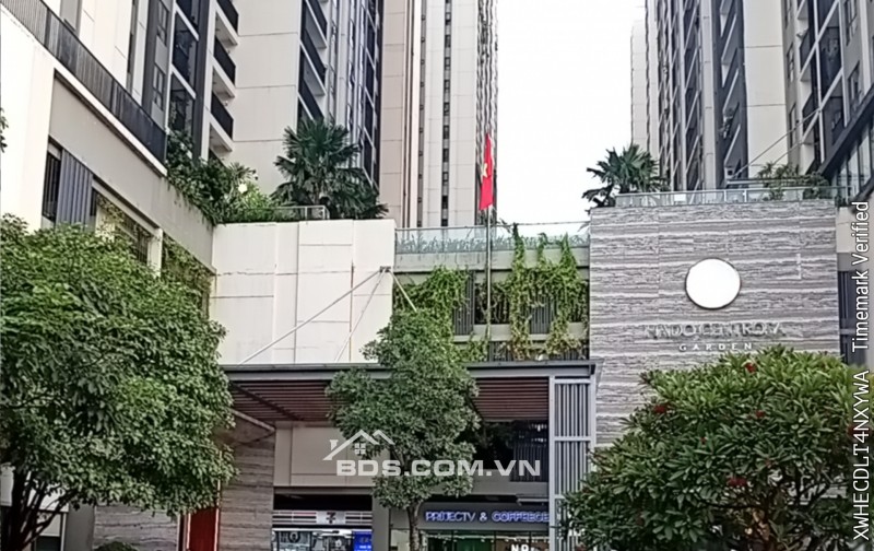 Bán căn hộ 78m² Hado Centrosa Garden, Quận 10, sổ hồng sẵn, chỉ 13 tỷ.